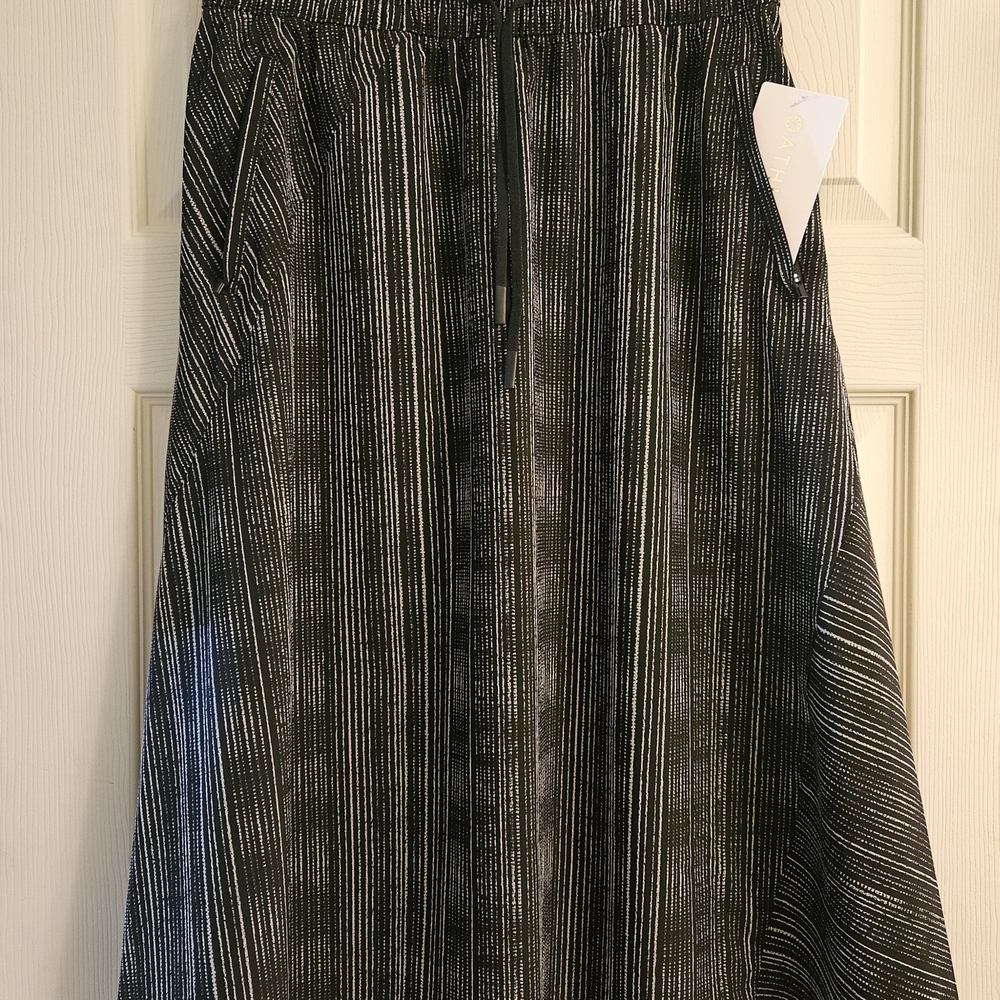 Athleta Black and White Midi Skirt